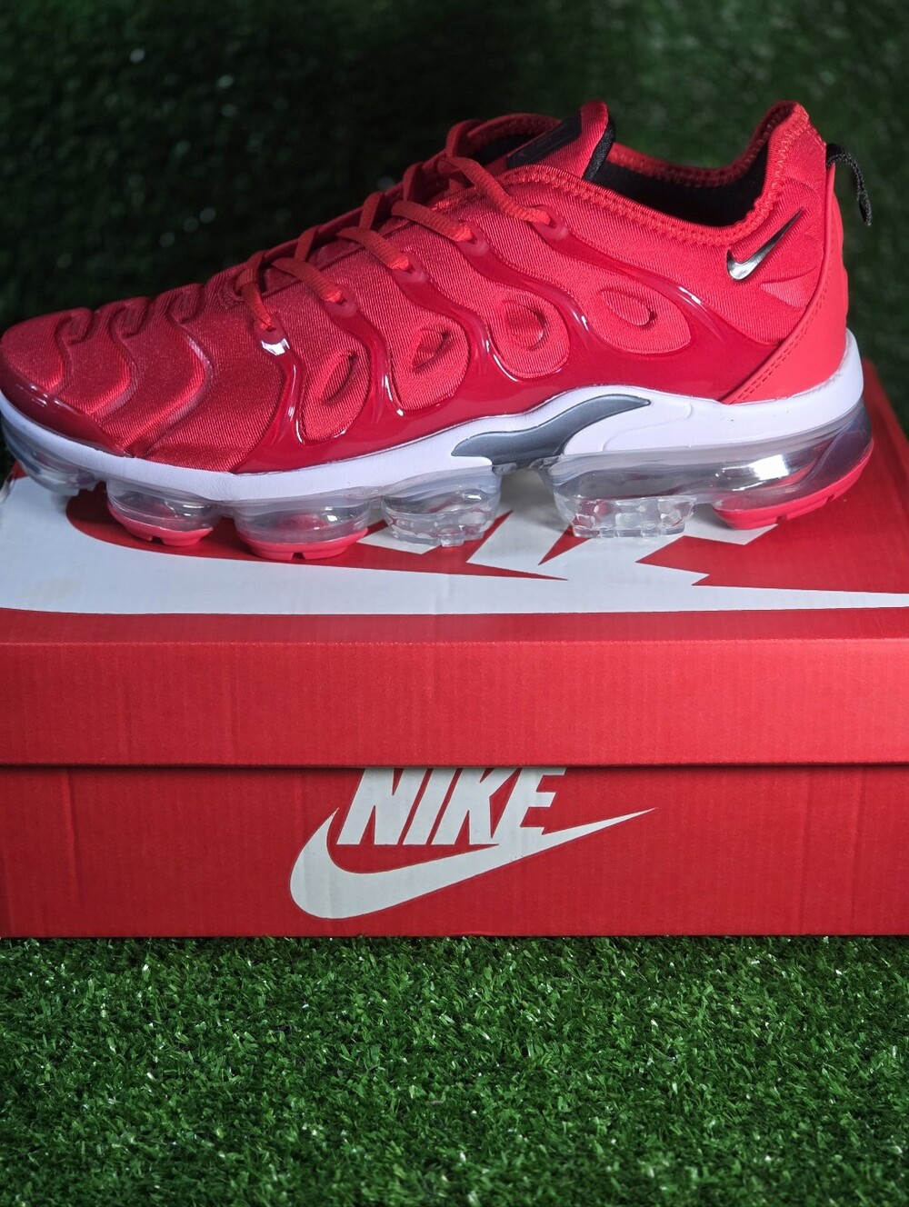 Nike Air Max Vapormax Plus Red White Men Sneakers Brand New Size 10